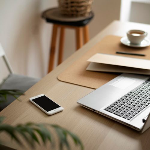 veganlyy-blog-banner-with-laptop-vegan-sustainable-banner