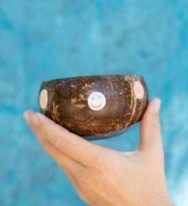 veganlyy-cocoonut-bowls-kids-bowl-smilies