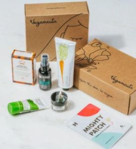 vegan_beauty_box_gift_subscribtion_veganlyy_vegancuts