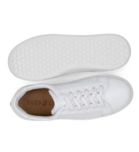 white vegan brooklyn sneakers from voes and co presented by veganlyy.com