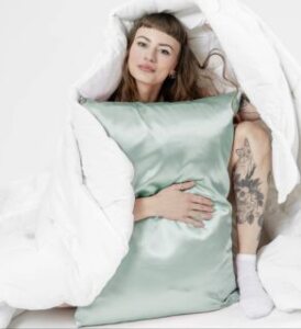 luxury pillow veganlyy eco sustainable bedroom set